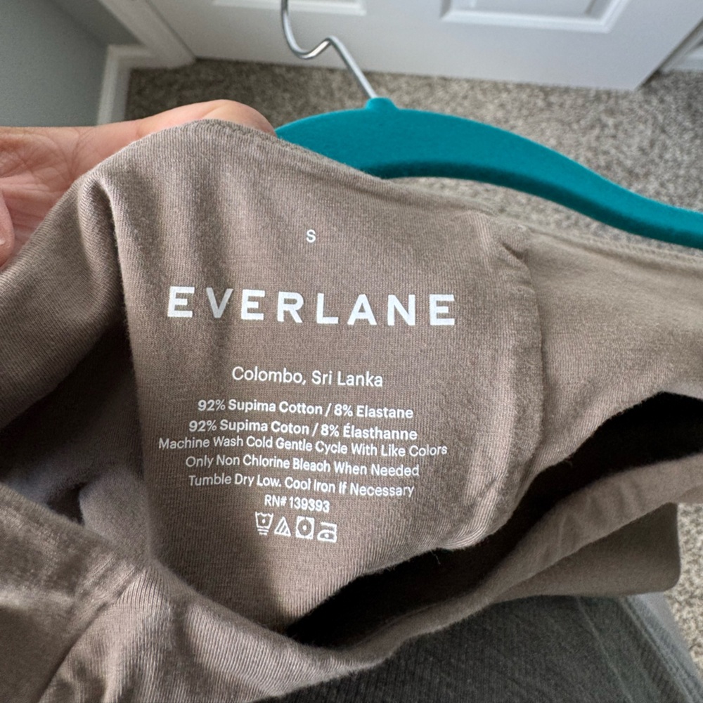 Everlane Tan Bodysuit Minimalist Design Cap Sleeve - Picture 3 of 4